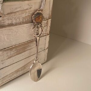 The Ryman Auditorium Nashville Vintage Souvenir Spoon Collectible w/Guitar Charm